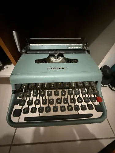 Máquina de escrever 