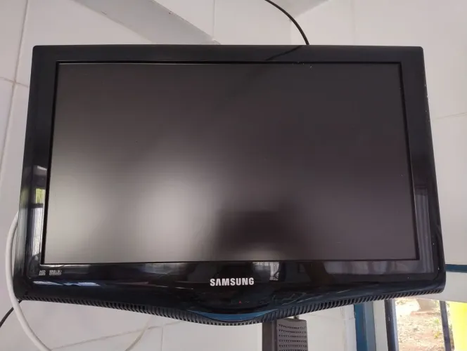 Televisão LCD Samsung 21 Polegadas (LEIA O ANÚNCIO)