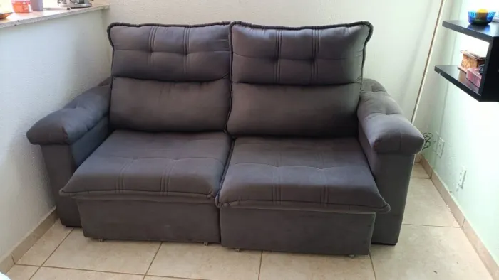 Sofá semi novo