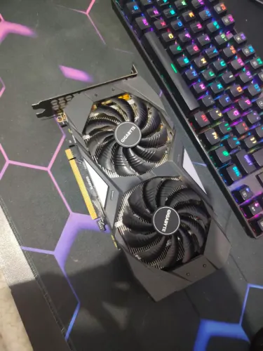 Placa de video GTX 1660 super troco
