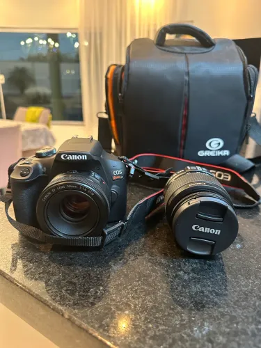 Canon EOS T7 + 2 lentes, pouco uso, excelente estado. Kit completo! ?