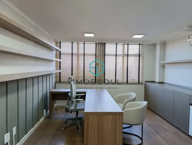 Sala comercial com 35m² para locação no Condomínio Aspen Park Trade Center, Maringá/PR