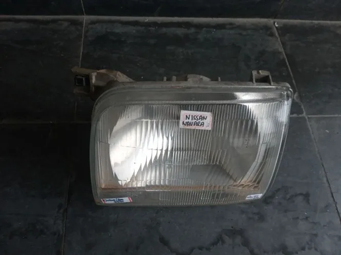 Farol Esquerdo Nissan Frontier 97 98 99 