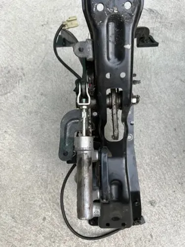 pedaleira freio/embreagem hyundai hr 2,5/8v original