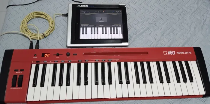 Kit Teclado Controlador + iPad + Placa de Áudio