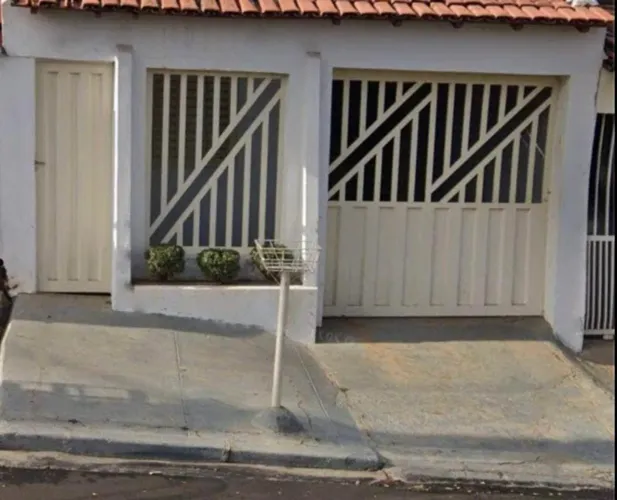 - Casa na Liberdade