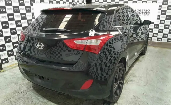 Sucata i30 2016