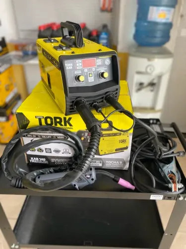 Máquina de Solda Multiprocesso 140amp Mig/ Tig / Eletrodo - Tork (Novo)