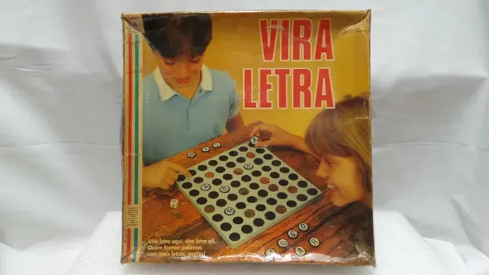 Jogo vira letras antigo da estrela caixa está plastificada e um pouco amassada item raro