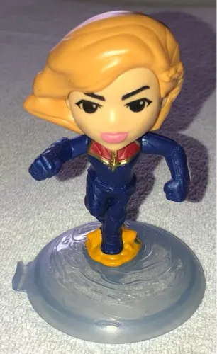 Boneco da Capitã Marvel - Brinquedo Infantil - Coleção Marvel