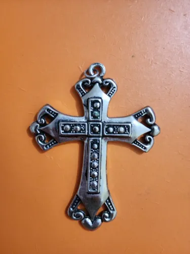 Pingente cruz 8,5 cm (novo)