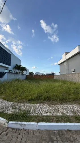 Lote à venda no condomínio Amarílis - Bairro Papagaio