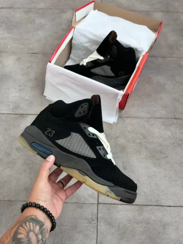 Nike Air Jordan 5 Retrô Preto Masculino Premium