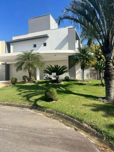 Cond. Santa Maria Alto Padrão 3 Suítes c/ Piscina e Sauna por R$ 3.100.000,00 - Granja Via