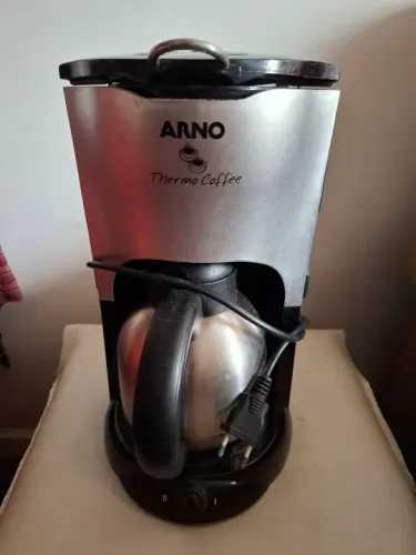 Vendo cafeteira. Arno