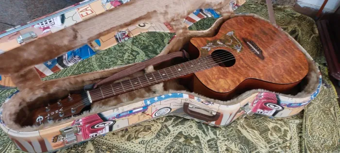 Violao Folk Music 6 String Elétrico Americano Trazido dos USA + Case Rígido 
