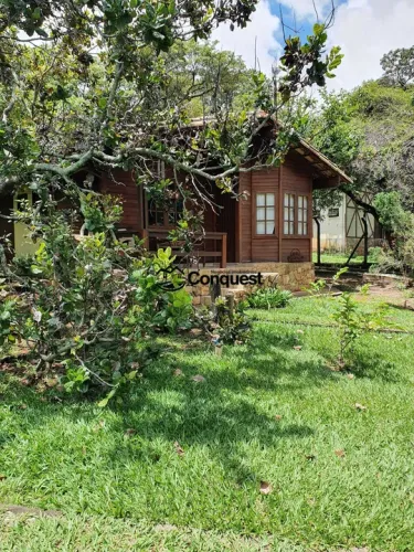 Condominio Vale do Ouro - Chácara composta por 3 Chalés Individuais Charmosos de Madeira s