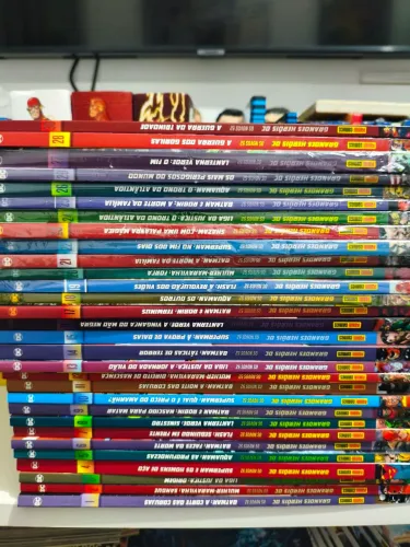 Coleção completa GRANDES HEROIS DC NOVOS 52 Vol 1 a 30!