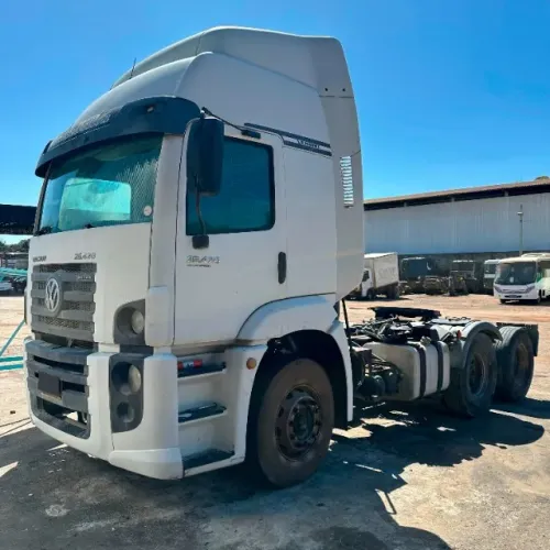 Caminhão Volkswagen Constellation 25.420 (Para retirada de peças)