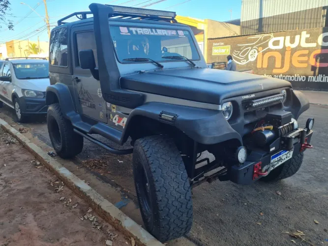 Troller T-4 4X4 3.0 TB Int. Cap. Rígida Diesel 2008