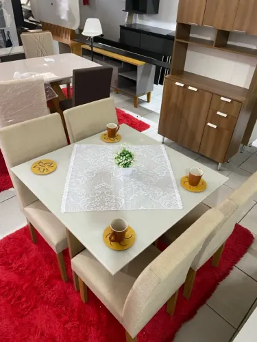 Mesa de Jantar com 4 Cadeiras