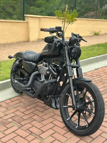 Harley Davidson Iron 883 de impecável 