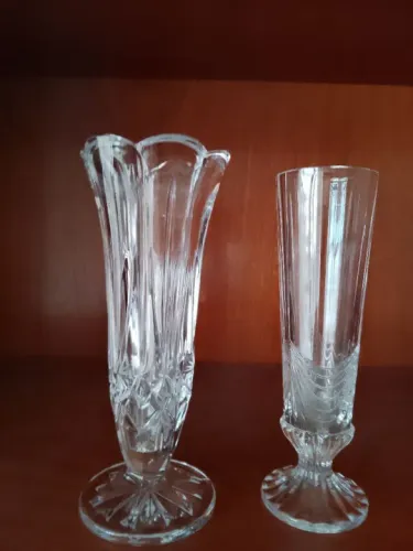 Par de Vasos de Cristal Decorativos