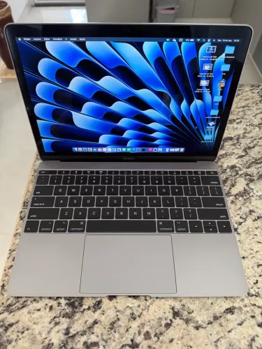 MacBook Air retina 16GB/256SSD 2017 Intel m3