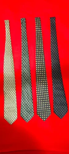 Gravatas Italianas Diament's com estampas variadas