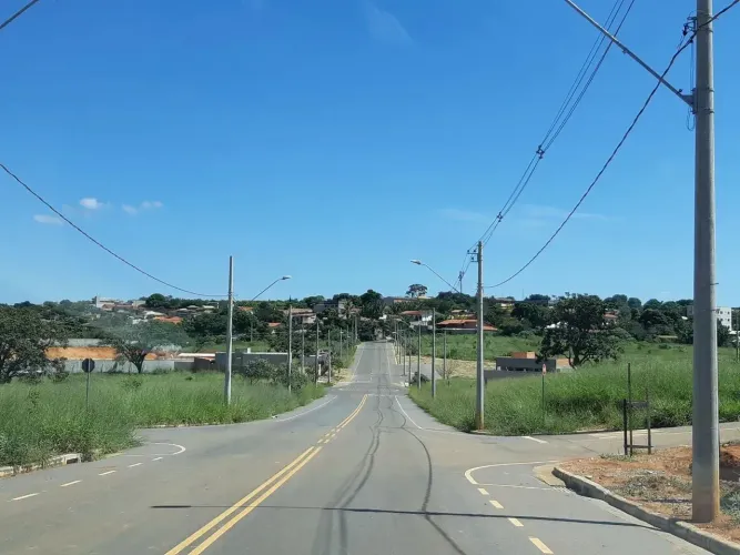 Vendo Lotes Prontos em Bairro Excelente Localização e Financiamento Próprio