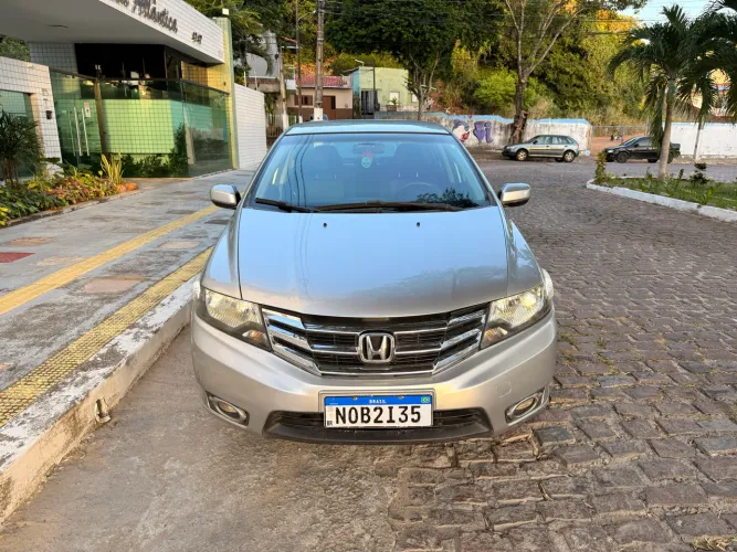 Honda City Sedan LX 1.5 Flex 16V 4P Mec. 2013