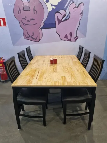 Mesa estilo industrial em madeira PINUS e METALON preto 1,10 X 1,80 X A 0,75
