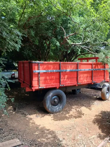 Carreta para trator (Capacidade 6 toneladas)