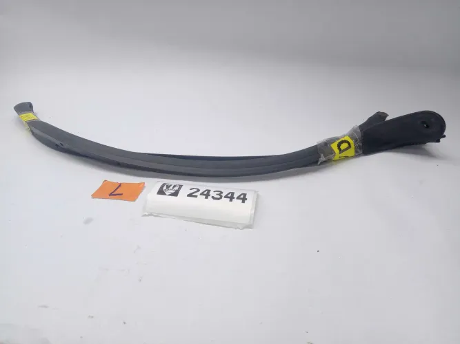 Borracha Pingadeira Traseira Direita Peugeot 2008 Griffe 19