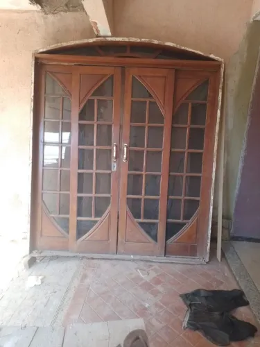 Portas de Madeira com Vidro Duplo