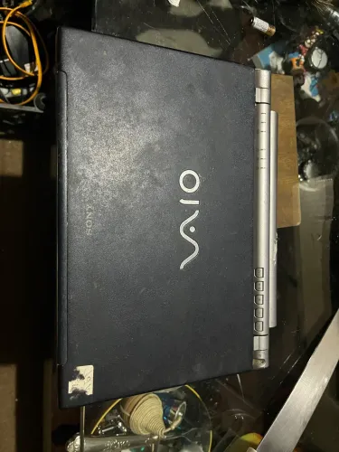 notebook Sony VAIO antigo n/ liga