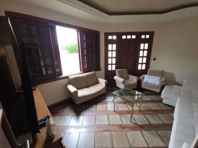 Código 4581 - Vende casa no bairro Cariru