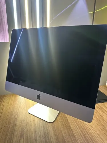 iMAC 21,5 Ano - 2013 Processador Intel core I5  HD 1TB 8GB DDR3 Placa de vídeo : Intel Ir