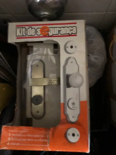 Fechadura, tenho duas