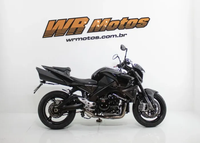 SUZUKI GSX 1300 B-KING 