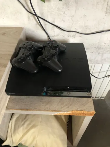 Playstation 3 slin, desbloqueado em ótimo estado