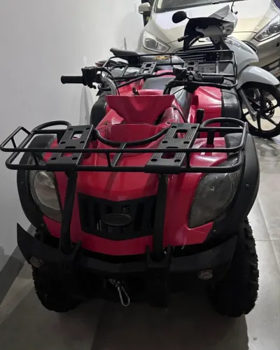 Quadriciclo Traxx vermelho