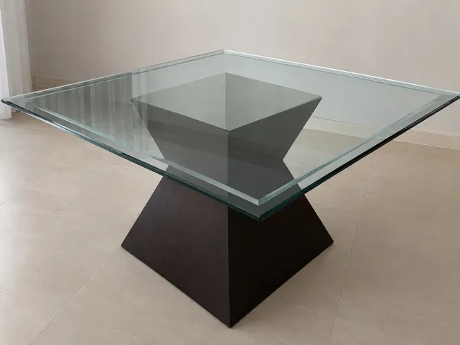 Mesa quadrada 8 lugares