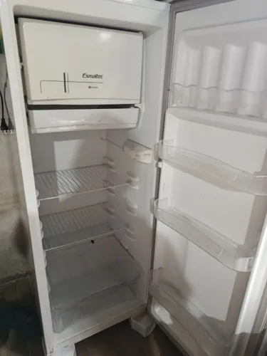 Geladeira 110v