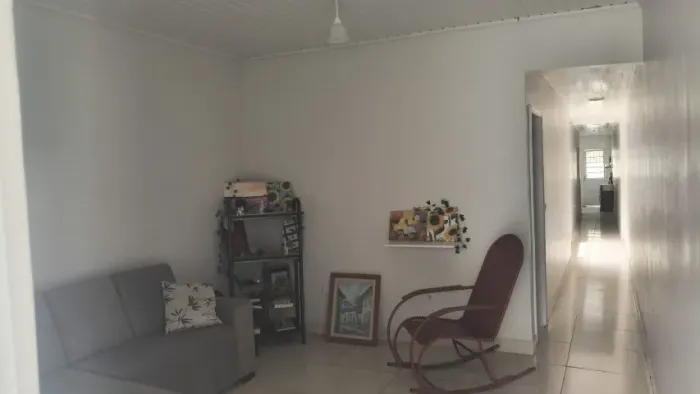 Casa em vila em pleno centro, 2 quartos+dependencia