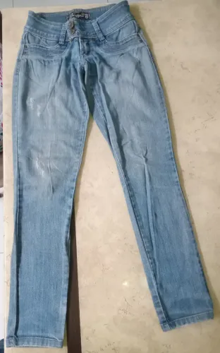 Calça Biotipo jeans claro usada tamanho 38