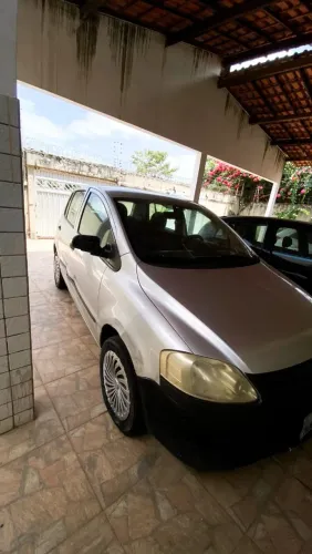 Volkswagen Fox City 1.0mi/ 1.0mi Total Flex 8V 3P 2010