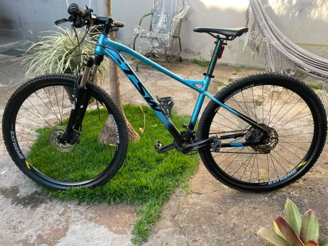 Vendo bike tsw stamina. Usada pouco vezes conjuntos completo da Shimano e revisada 
