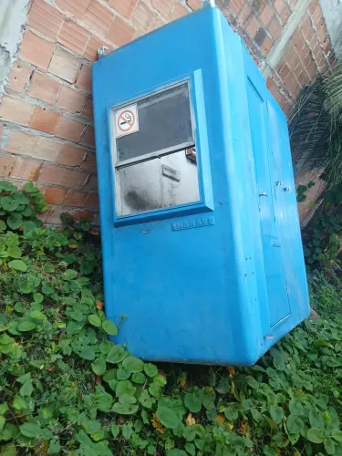 Vendo uma guarita de fibra