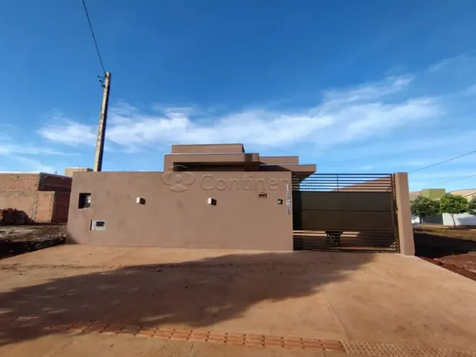 Casa Residencial para Locação ou Venda em Dourados-MS